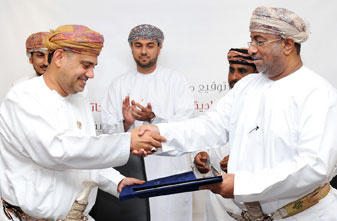 Takatuf And Sezad Sign Mou To Establish A Programme For The Development Of Human Resources In Duqm