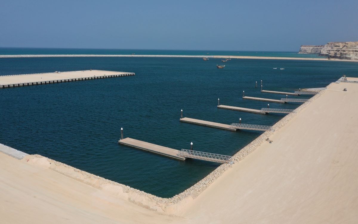 SEZAD announces completion of Fishing Port and hands it over to Investment Authority