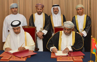 باستثمارات عمانية - قطرية توقيع اتفاقية منح حق الانتفاع لتشييد مصنع تجميع السيارات بالدقم