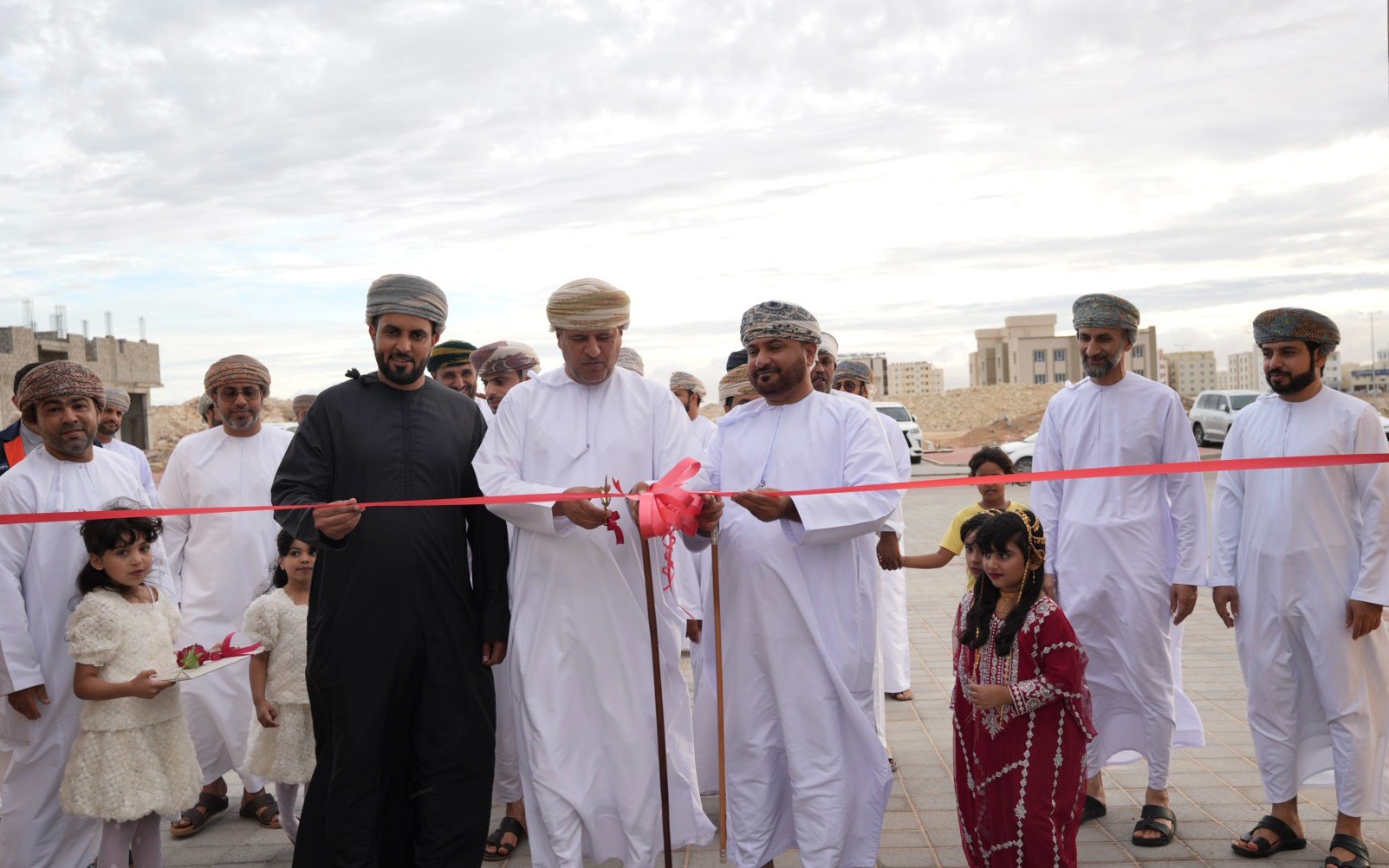 SEZAD INAUGURATES PUBLIC PARK IN SAAY COMMERCIAL DISTRICT